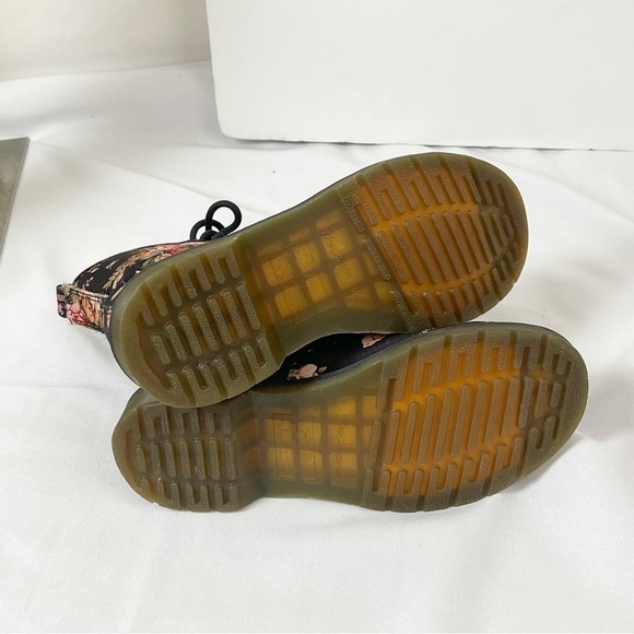 Dr. Martin's 1460 Pascal cloth lace up boots - Picture 5 of 11